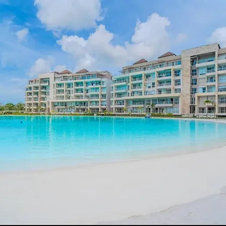 Lujo Y Comodidad En Baia Kristal, Apartamento