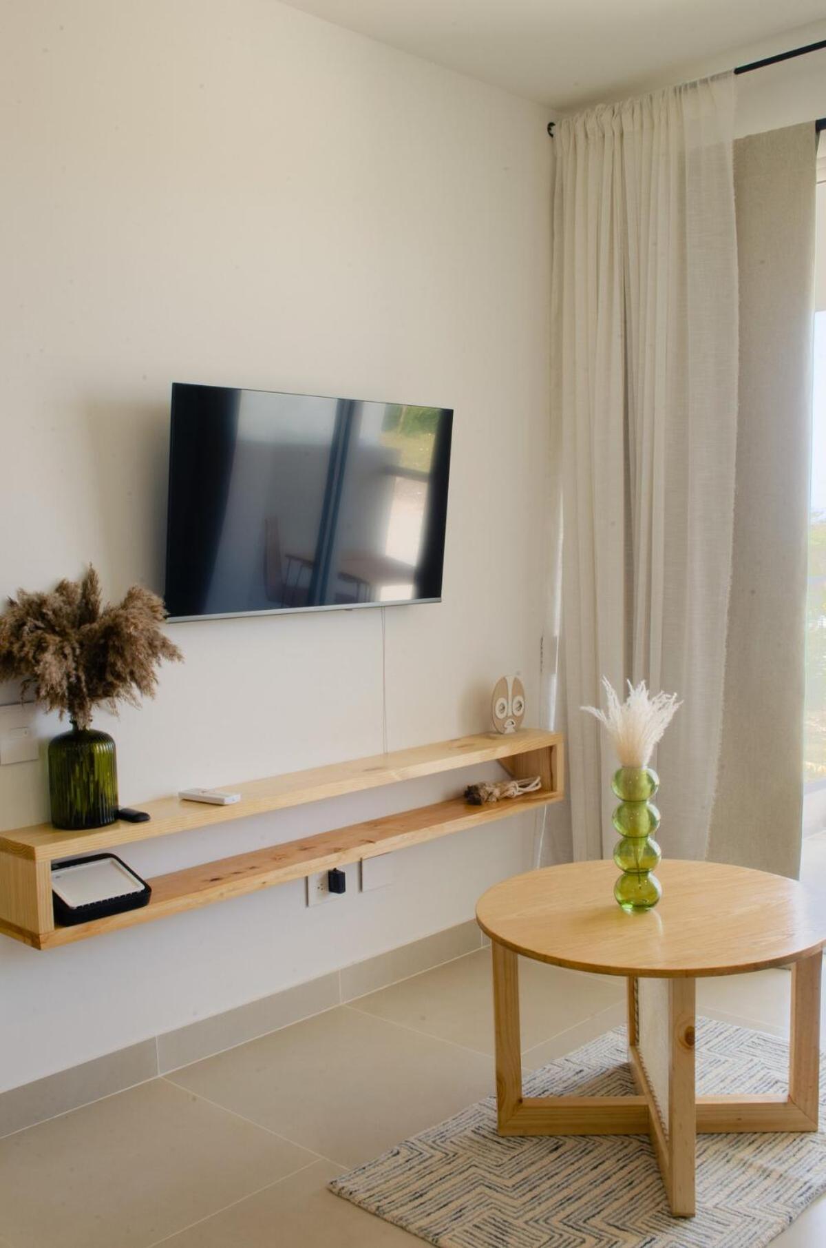 Lujo Y Comodidad En Baia Kristal, *